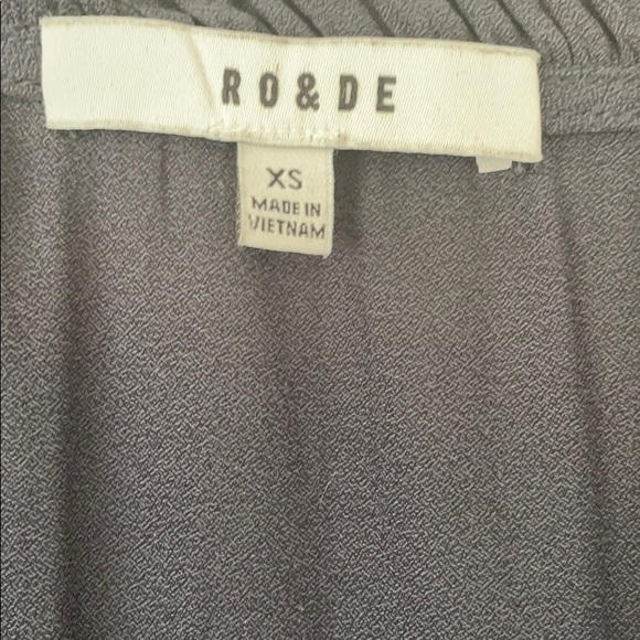 Ro & De navy peasant top XS - Picture 3 of 4